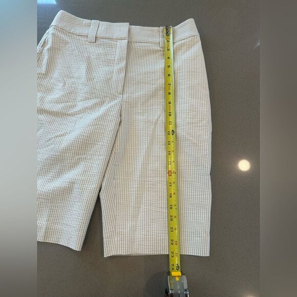 Elie Tahari White & Blue Striped Capri Women's Pants size 8 - Picture 9 of 13